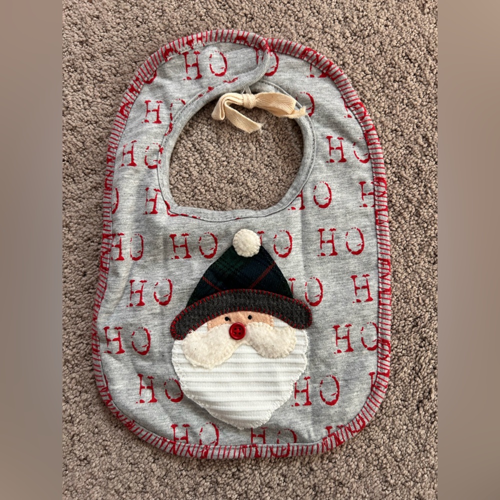 BNWOT Mudpie Santa Bib